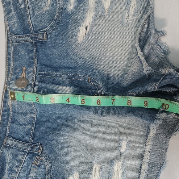 Decree Denim Shorts - Picture 5 of 8